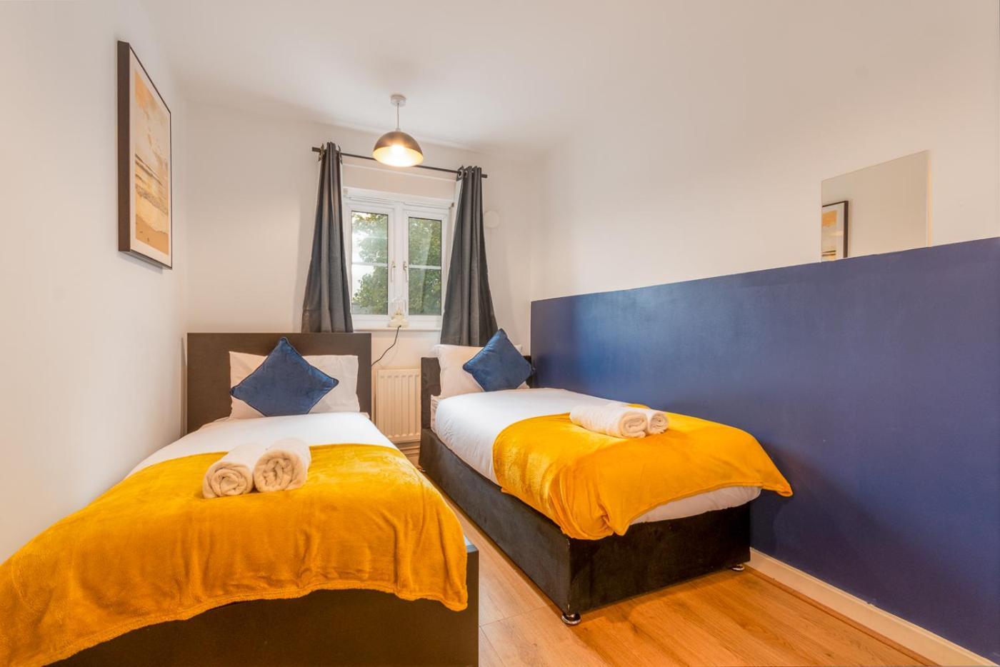 Flat Free Parking Sleeps 6 Apartment *