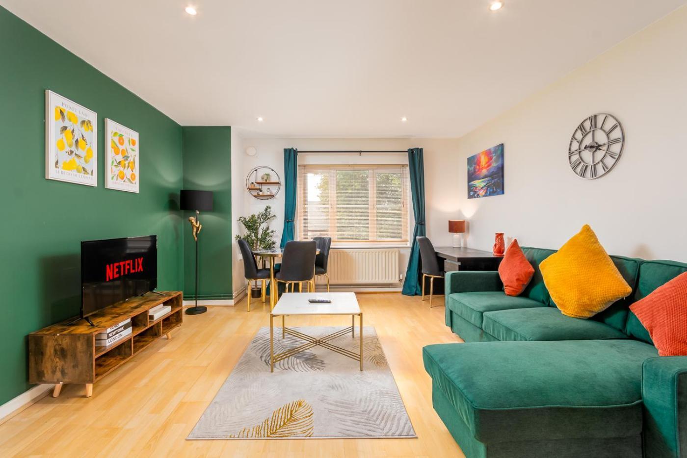 Flat Free Parking Sleeps 6 Apartment *